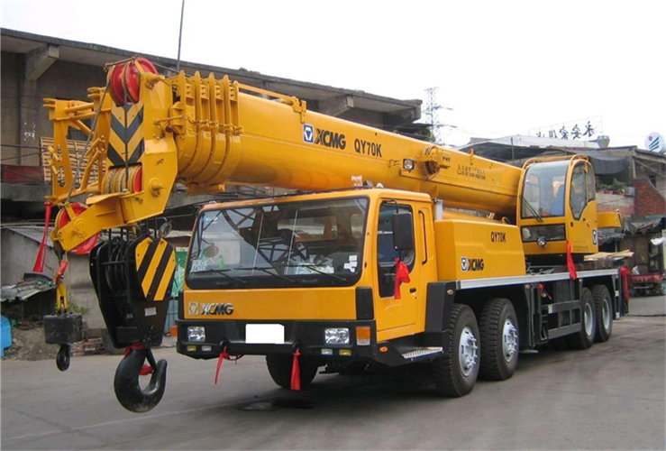 宝山区吊车出租选择重点