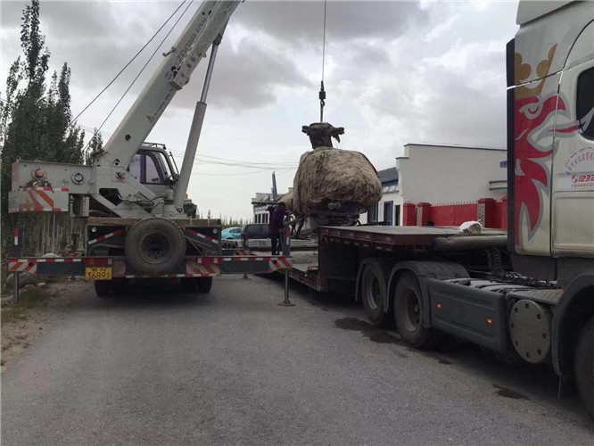 宝山区狭窄场地（如小区、车间）适合用哪种吊车？