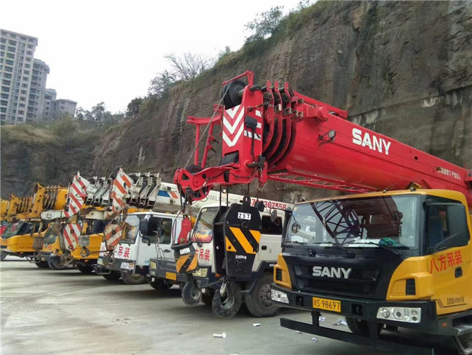 宝山区吊车出租按什么计费？台班费、单次费、里程费怎么算？